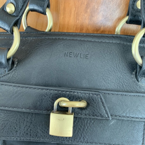Newlie diaper bag - Picture 2 of 3